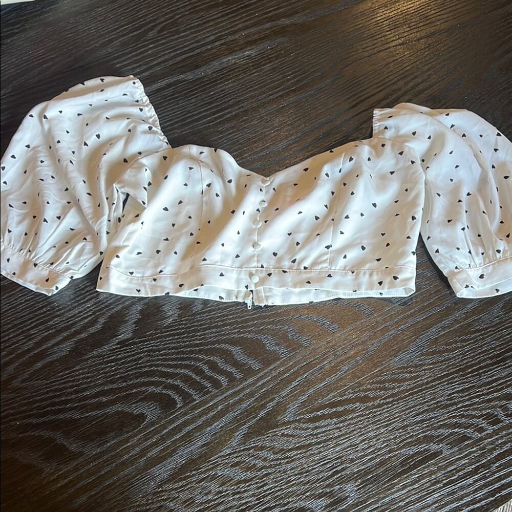 re:named White with Hearts Puff Sleeve Crop Blouse